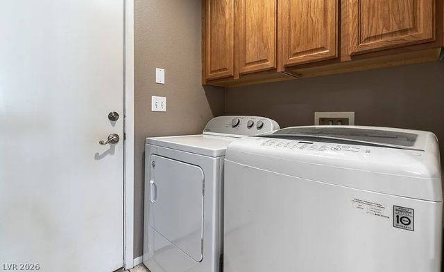 8616 MAJESTIC PINE Avenue, Las Vegas, NV 89143