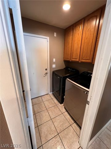 8616 MAJESTIC PINE Avenue, Las Vegas, NV 89143