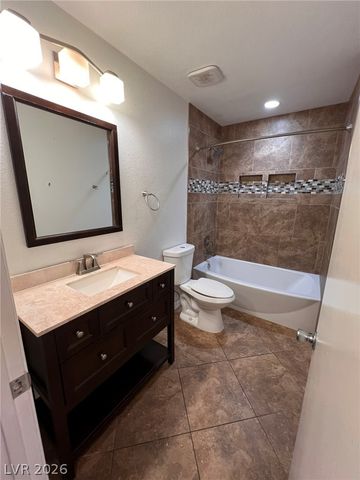 8616 MAJESTIC PINE Avenue, Las Vegas, NV 89143