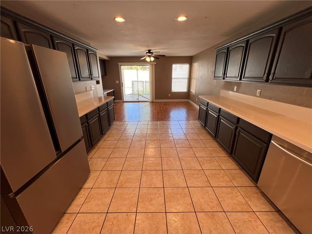 8616 MAJESTIC PINE Avenue, Las Vegas, NV 89143
