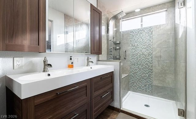 8616 MAJESTIC PINE Avenue, Las Vegas, NV 89143