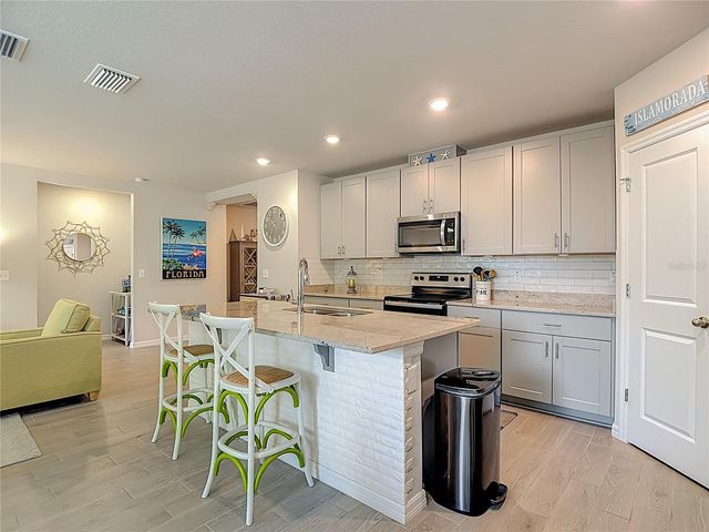 13450 LAWRENCE STREET, Spring Hill, FL 34609