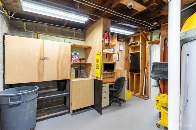 3636 E McKinley Ave, Tacoma, WA 98404