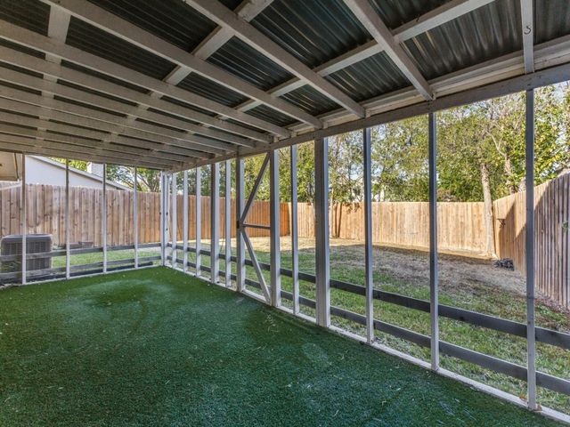 2109 Via Estrada, Carrollton, TX 75006