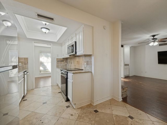 2109 Via Estrada, Carrollton, TX 75006