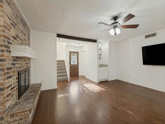 2109 Via Estrada, Carrollton, TX 75006