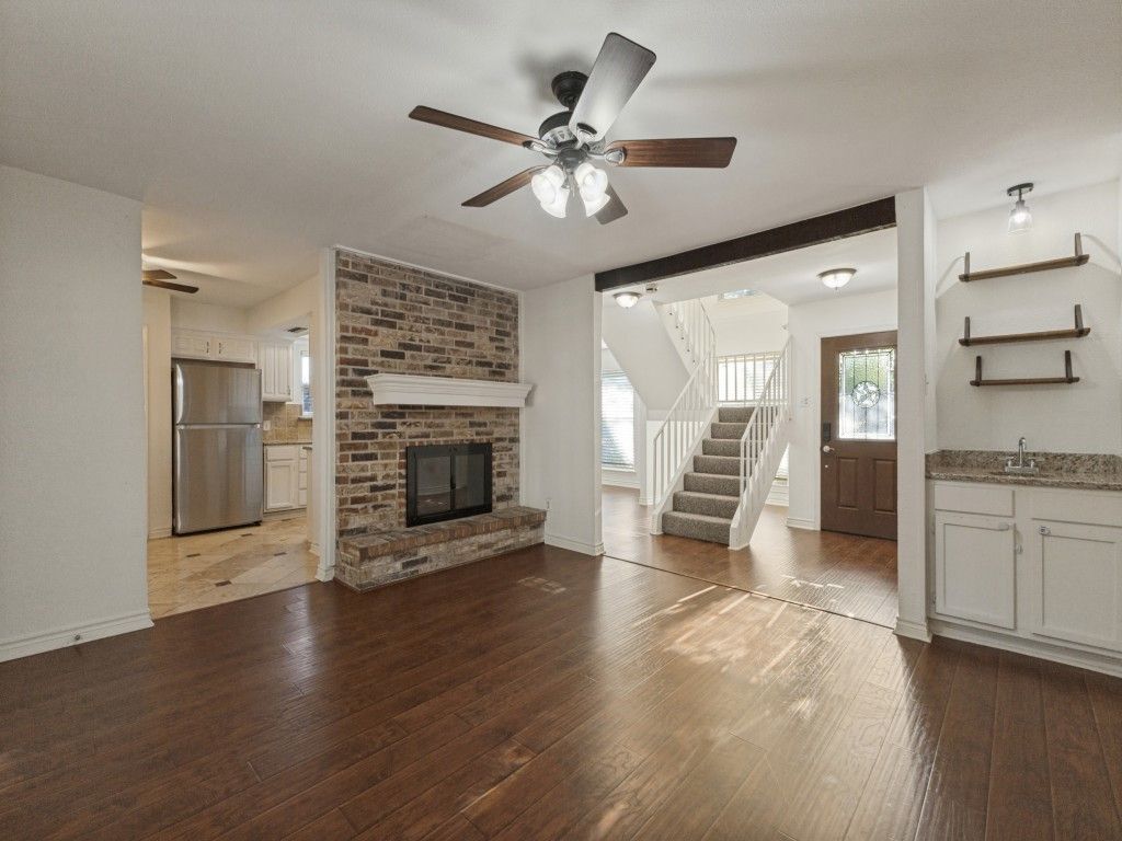 2109 Via Estrada, Carrollton, TX 75006 — photo 5