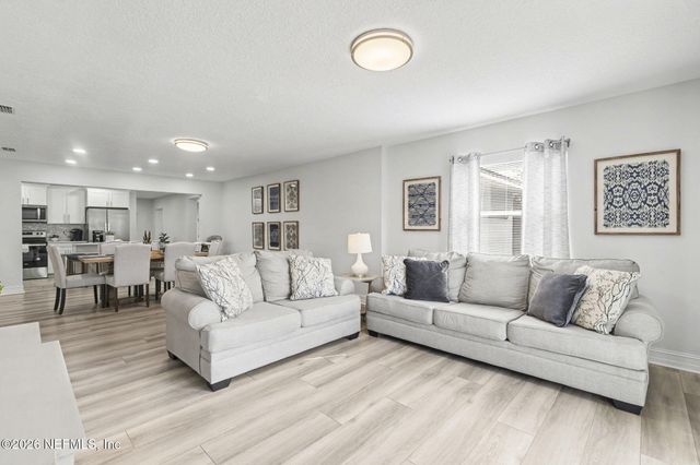 1702 7TH Street N, Jacksonville Beach, FL 32250