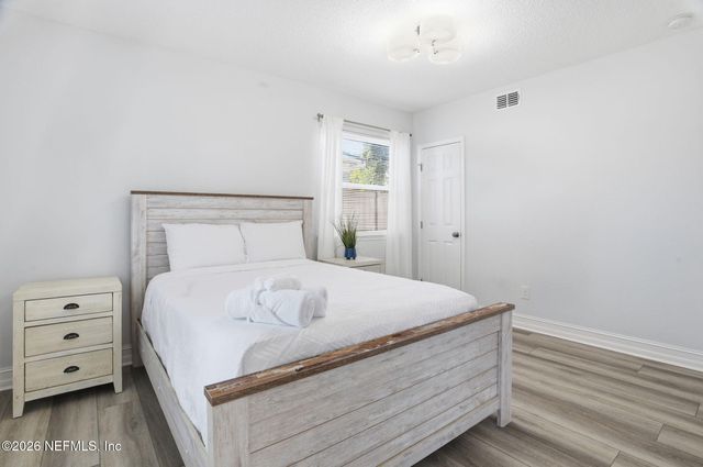 1702 7TH Street N, Jacksonville Beach, FL 32250