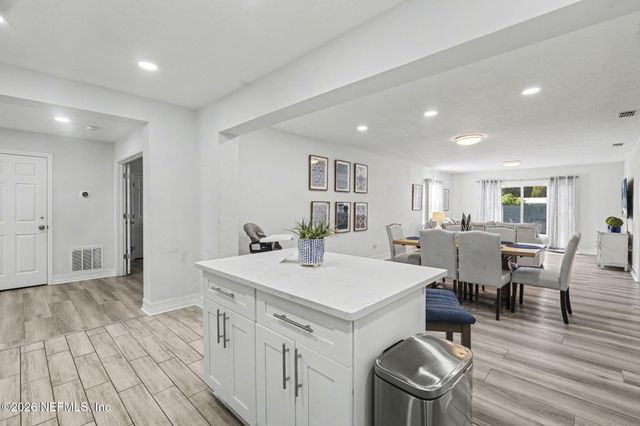 1702 7TH Street N, Jacksonville Beach, FL 32250