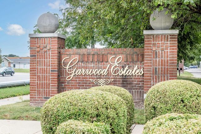 16611 Ventura Circle, Clinton Township, MI 48038