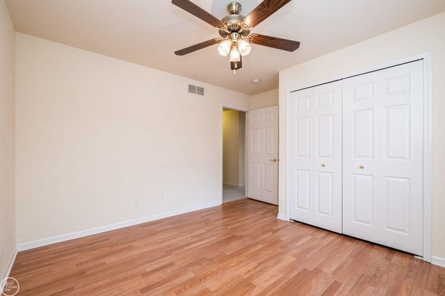 16611 Ventura Circle, Clinton Township, MI 48038