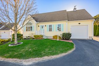 549 Center Street APT 5, Dennis Port, MA 02639