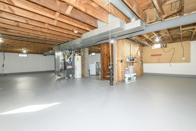 5970 S 34th STREET, Greenfield, WI 53221