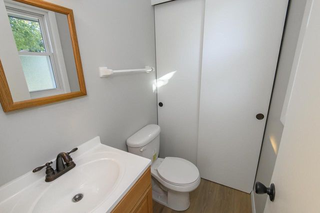 5970 S 34th STREET, Greenfield, WI 53221