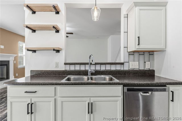 716 Roanoke Drive, Raeford, NC 28376