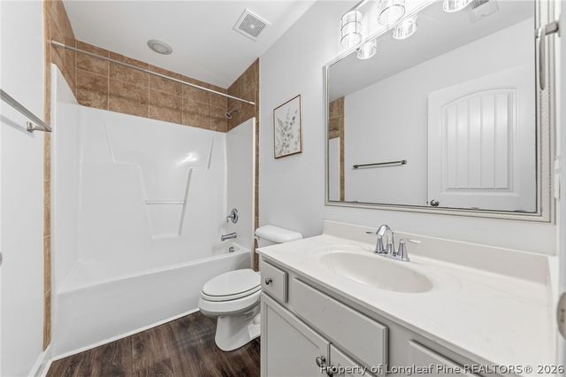 716 Roanoke Drive, Raeford, NC 28376