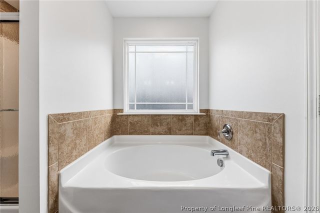 716 Roanoke Drive, Raeford, NC 28376