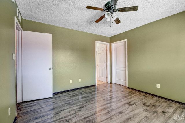 5512 Appletree Lane, Bakersfield, CA 93309