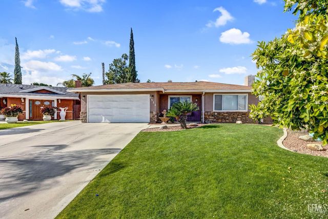 5512 Appletree Lane, Bakersfield, CA 93309