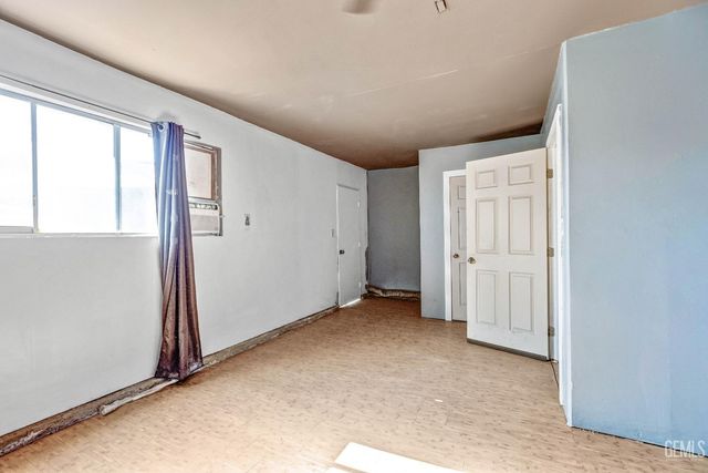 5512 Appletree Lane, Bakersfield, CA 93309