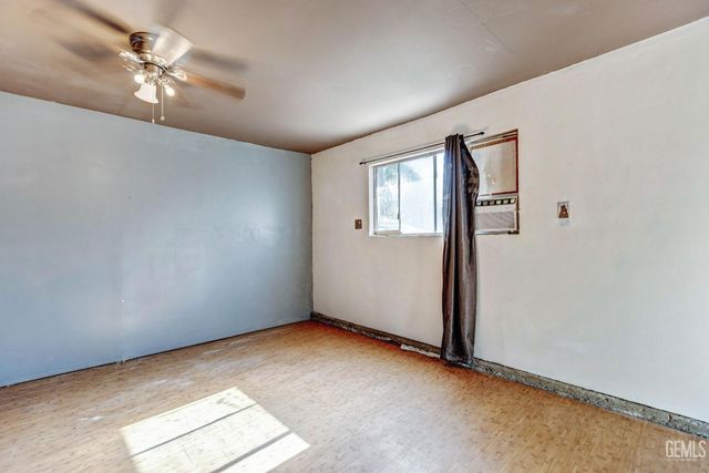 5512 Appletree Lane, Bakersfield, CA 93309