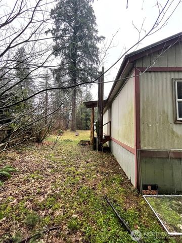 8540 Juniper Place, Maple Falls, WA 98266