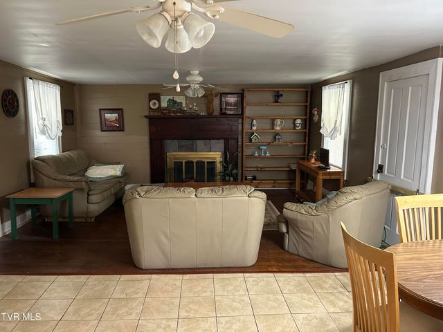 2088 Clinch Valley Road, Thorn Hill, TN 37881