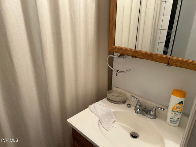 2088 Clinch Valley Road, Thorn Hill, TN 37881