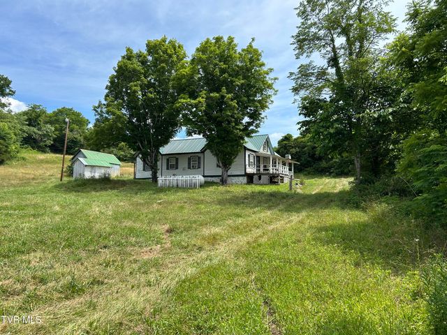 2088 Clinch Valley Road, Thorn Hill, TN 37881