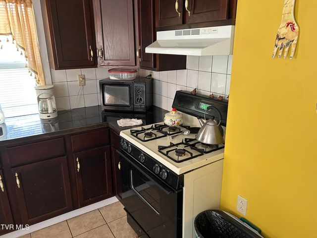 2088 Clinch Valley Road, Thorn Hill, TN 37881
