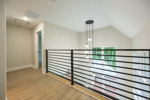 670 Harbor Dr, Lancaster, TN 38569