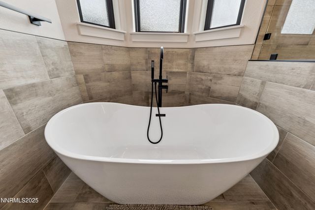 912 Holstein Court, Gardnerville, NV 89460