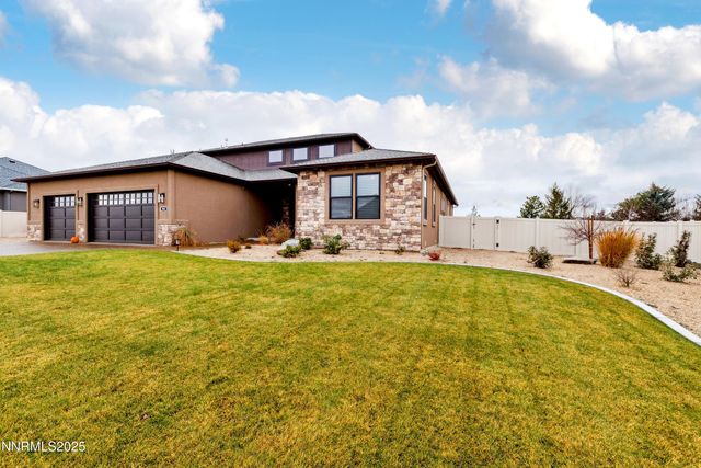 912 Holstein Court, Gardnerville, NV 89460