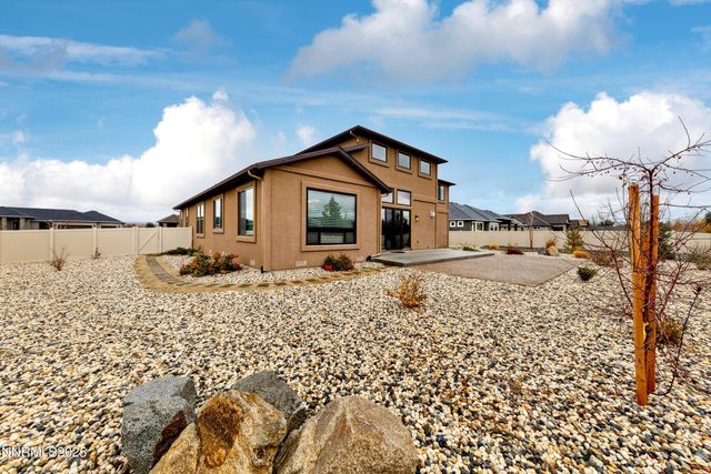 912 Holstein Court, Gardnerville, NV 89460