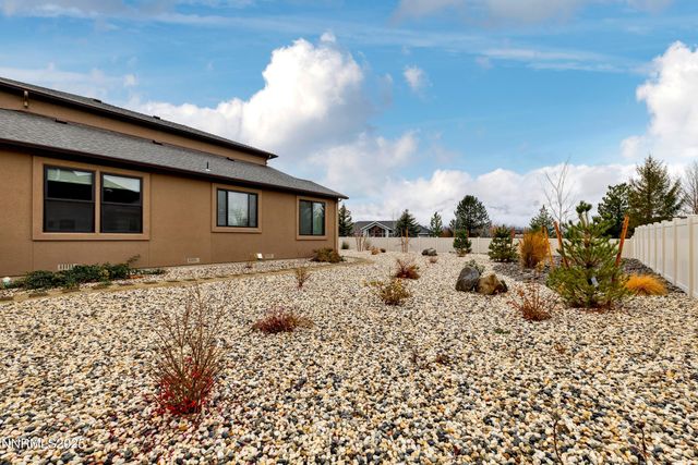 912 Holstein Court, Gardnerville, NV 89460