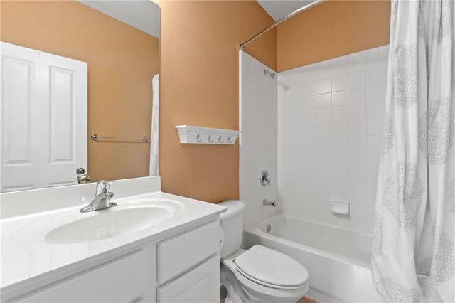 1847 Brackendale NW Road, Kennesaw, GA 30152