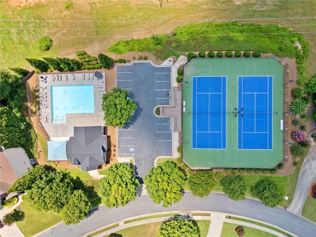 1847 Brackendale NW Road, Kennesaw, GA 30152