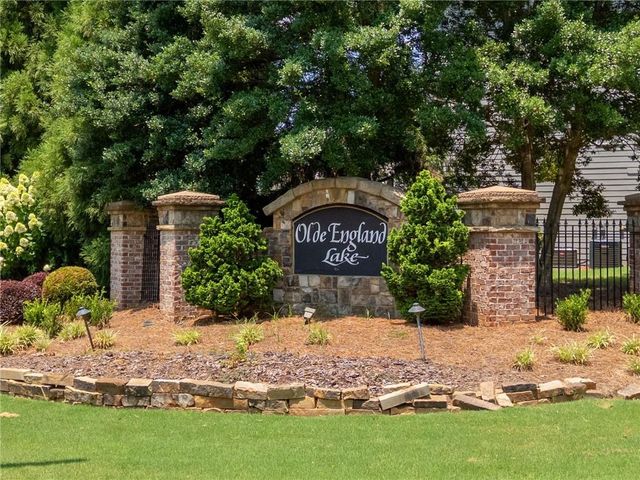 1847 Brackendale NW Road, Kennesaw, GA 30152