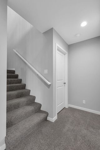 10210 S 110th Avenue, Papillion, NE 68046