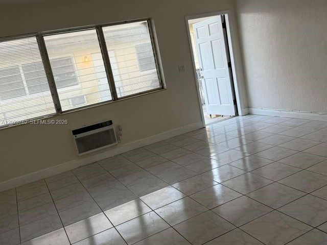 725 83rd St 2, Miami Beach, FL 33141