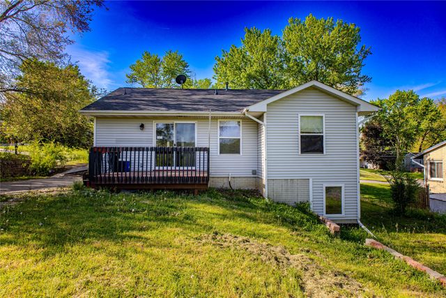303 Kenyon Avenue, Des Moines, IA 50315