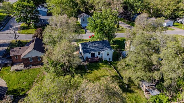 303 Kenyon Avenue, Des Moines, IA 50315