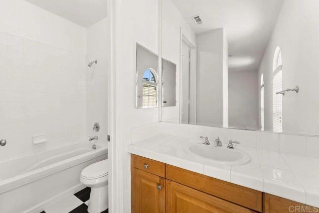 1004 Red Granite Rd, Chula Vista, CA 91913