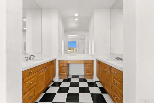 1004 Red Granite Rd, Chula Vista, CA 91913