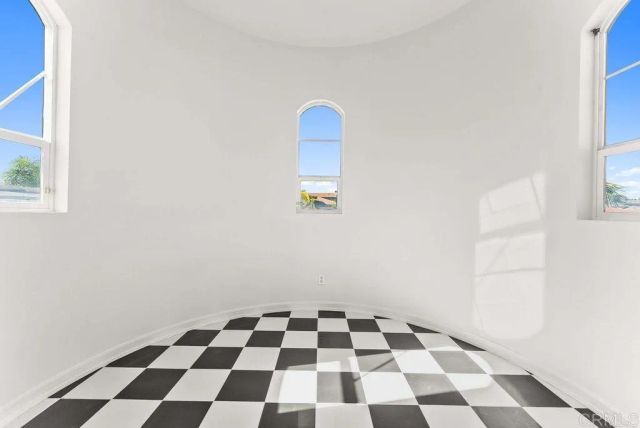 1004 Red Granite Rd, Chula Vista, CA 91913