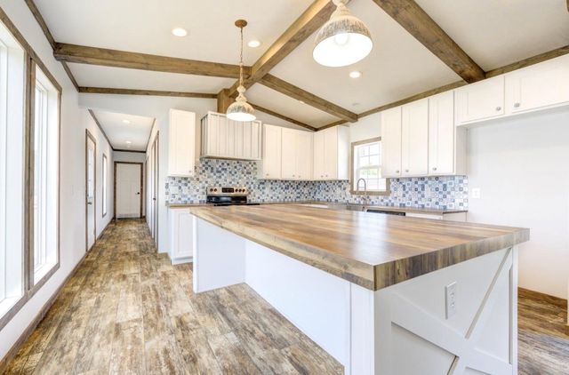 11231 E Jacinto Drive, Houston, TX 77044