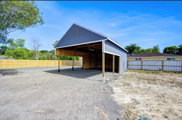 11231 E Jacinto Drive, Houston, TX 77044