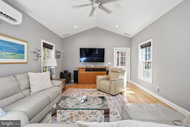 5807 BLUE CLAW CT, Rock Hall, MD 21661
