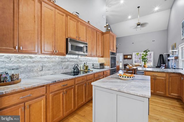 5807 BLUE CLAW CT, Rock Hall, MD 21661